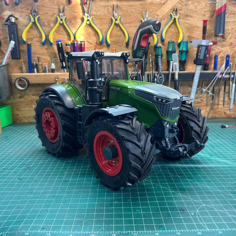 Trator Fendt 1050 Vario RC + Brinde Carreta Basculante - QUEIMA DE ESTOQUE